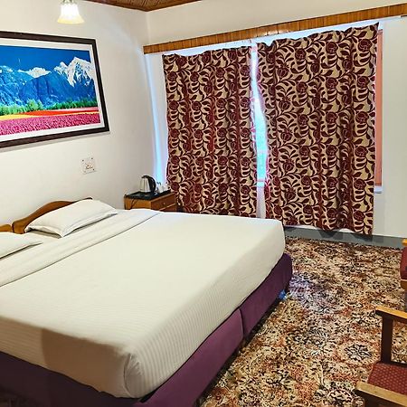 Hotel Season Palace Srinagar  Ngoại thất bức ảnh